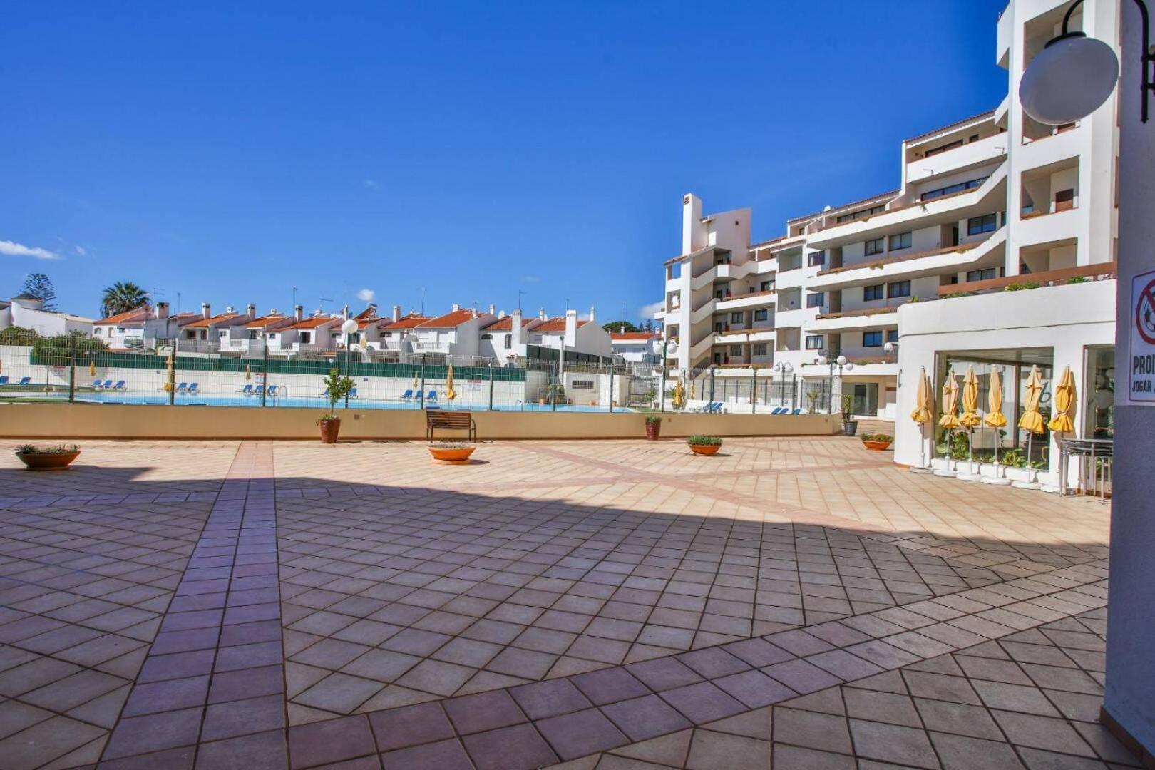 Luxe Condo With Pool, Airco And Seaview Balcony - Go4Portugal - Albufeira Exterior foto